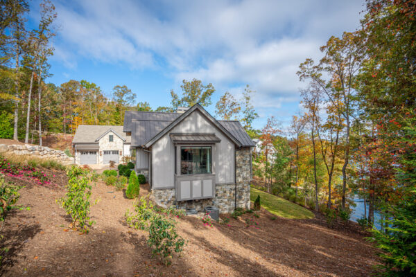 The Cliffs at Keowee Falls South V image of side exterior