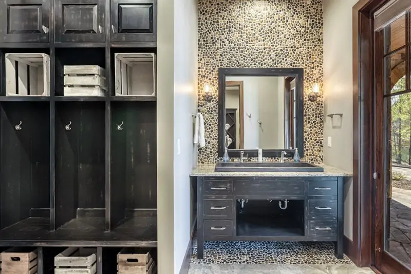 Bathroom and Mudroom