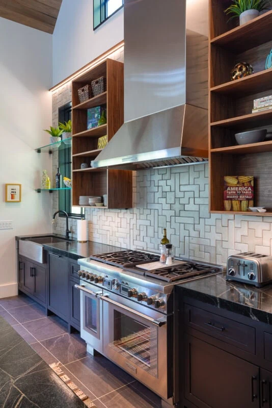 lake house kitchen