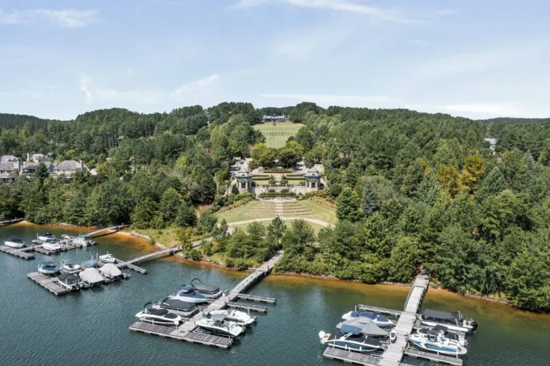 lake community dock
