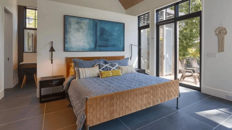 Tile bedroom